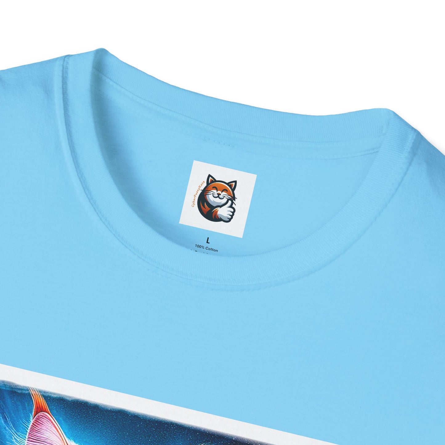 Wacky Maine Coon Unisex Softstyle T-Shirt