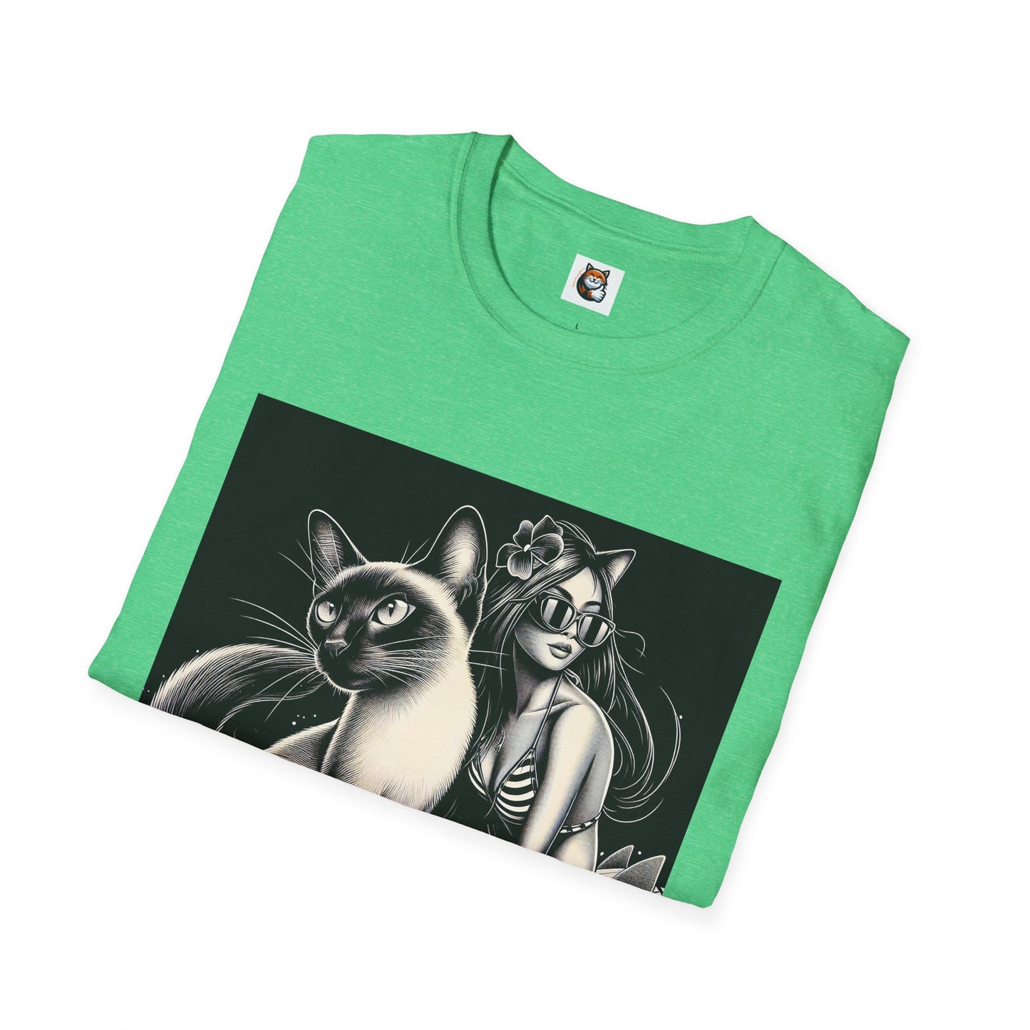 Siamese Cat surfing queen