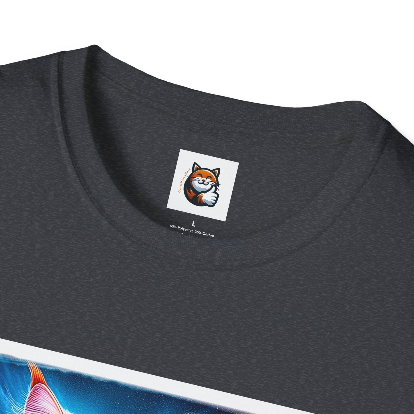 Wacky Maine Coon Unisex Softstyle T-Shirt