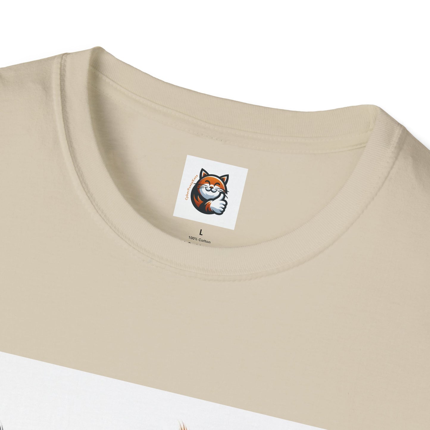 Wacky Maine Coon Unisex Softstyle T-Shirt