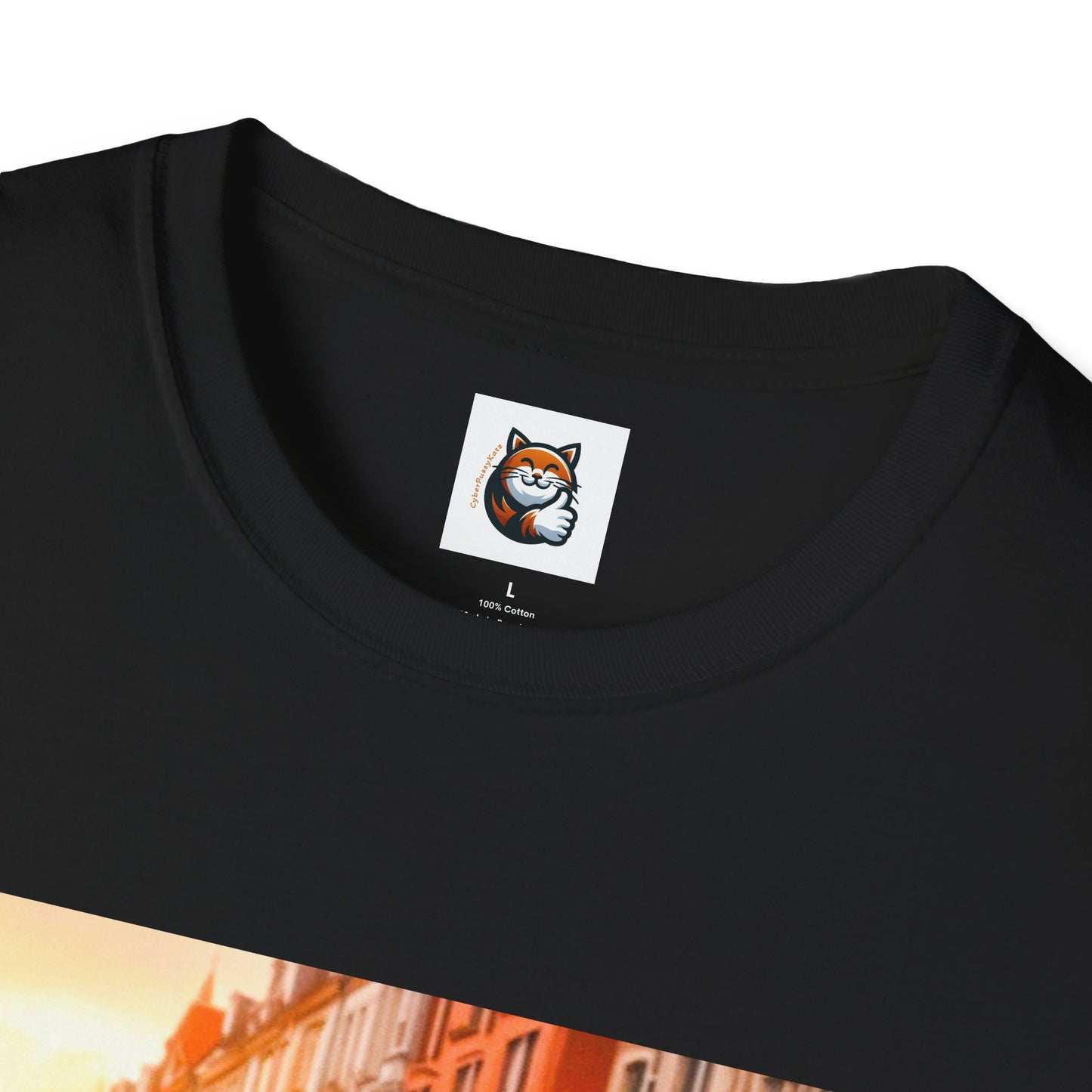 Scottish Fold tiny car T-Shirt