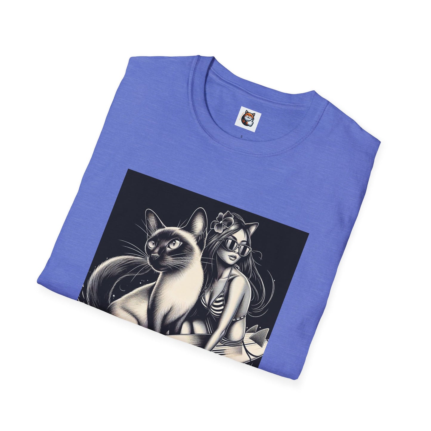 Siamese Cat surfing queen