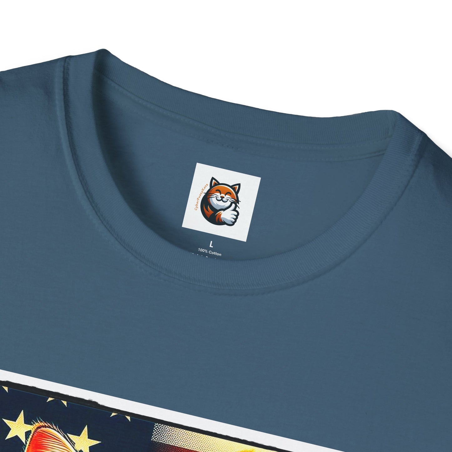 American Shorthair surfing Softstyle T-Shirt