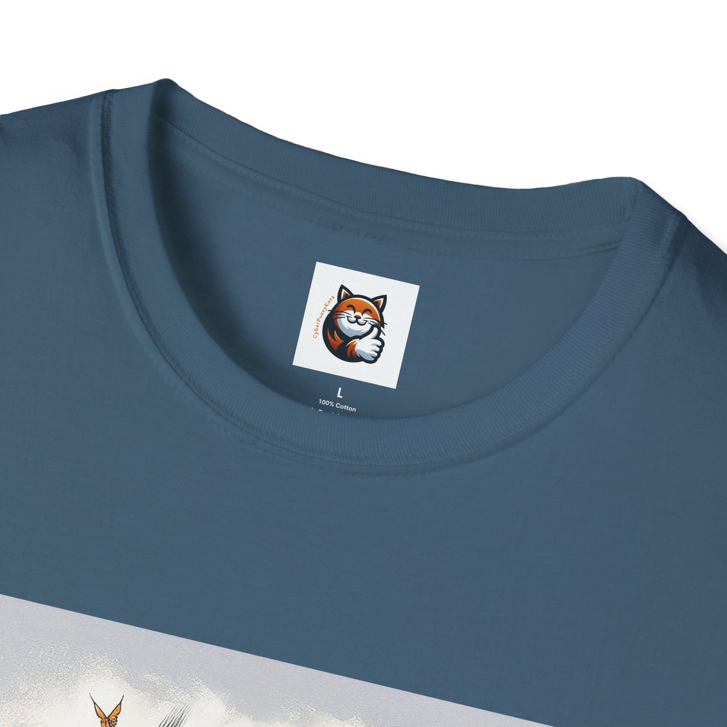 Wacky Maine Coon Unisex Softstyle T-Shirt