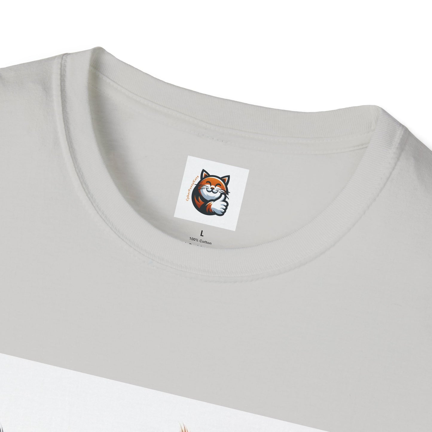Wacky Maine Coon Unisex Softstyle T-Shirt