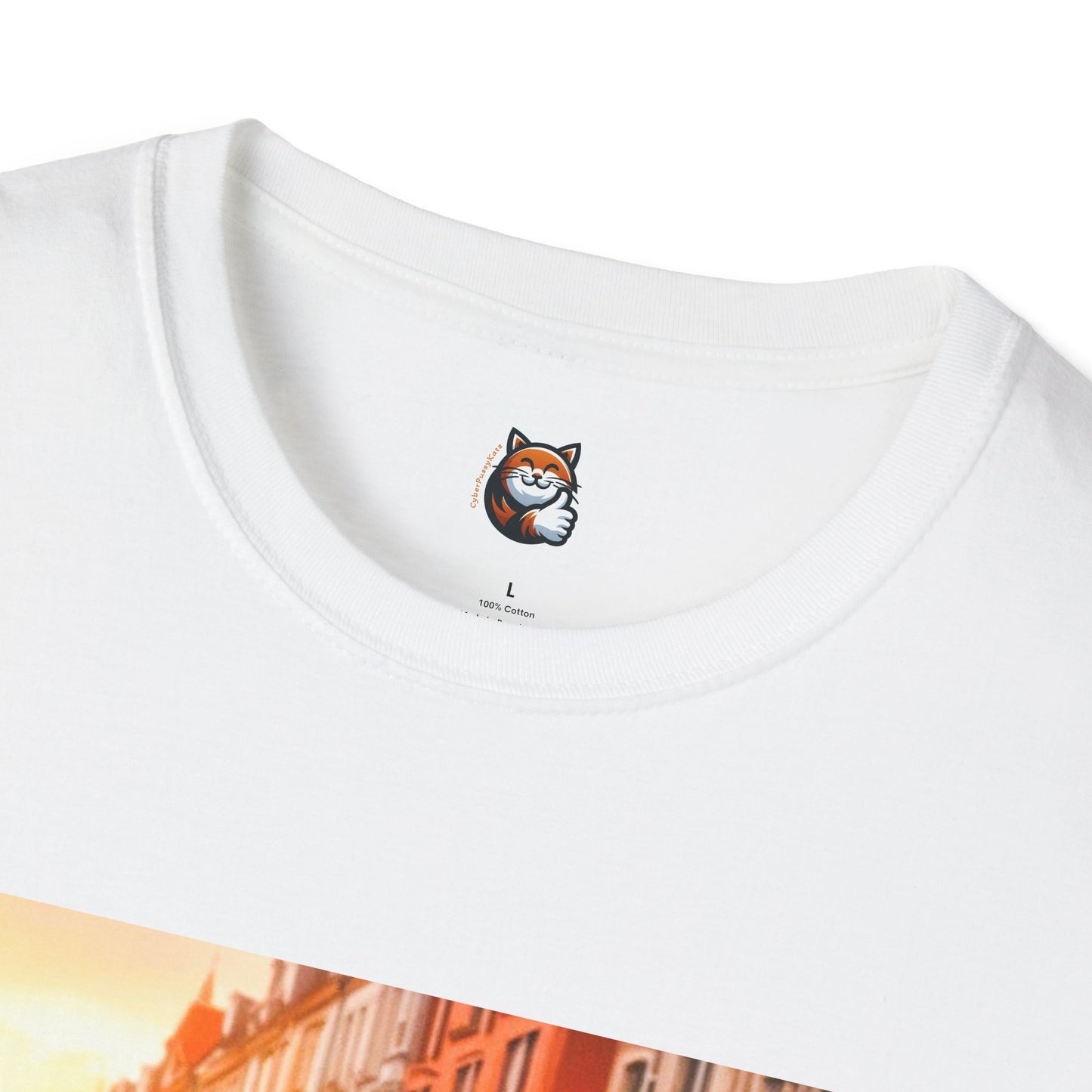 Scottish Fold tiny car T-Shirt