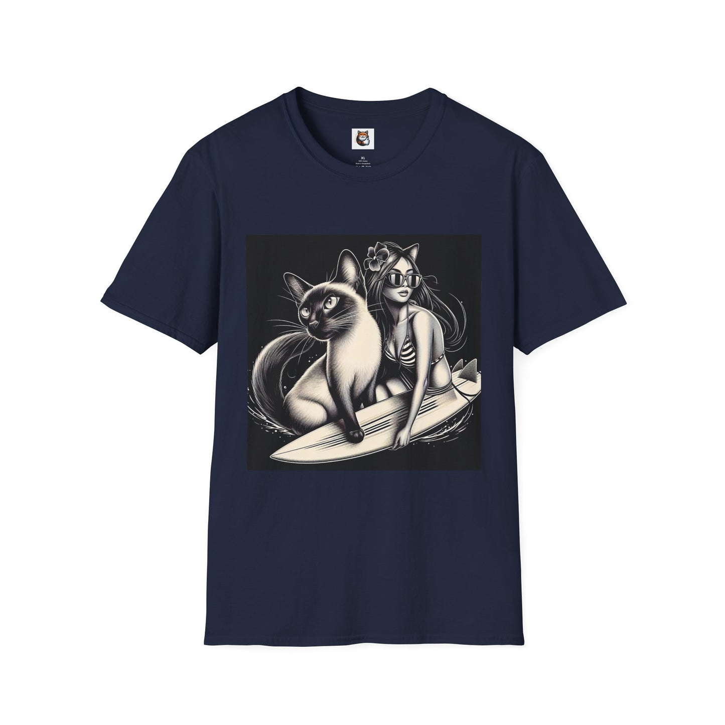 Siamese Cat surfing queen