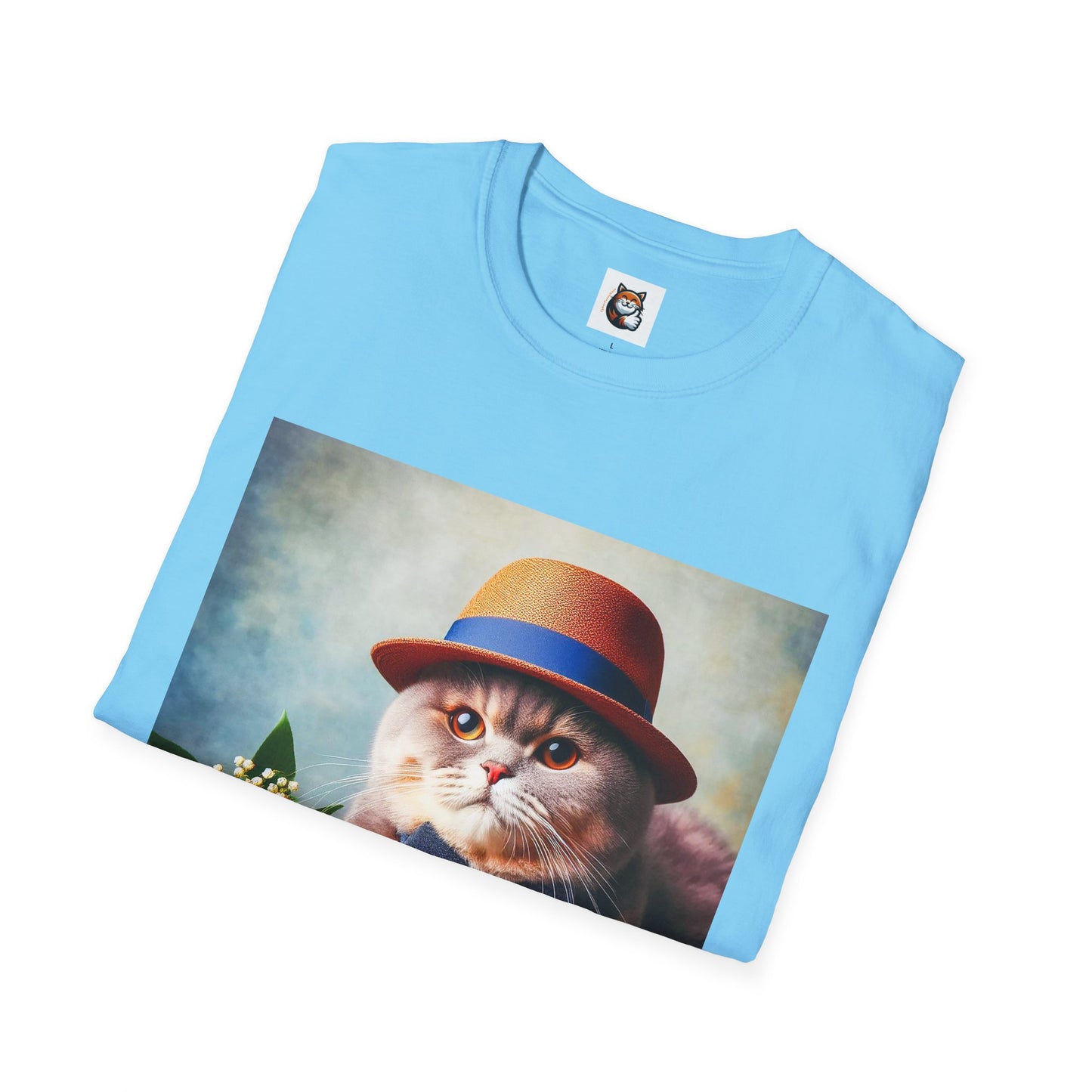British Shorthair hat and bow Unisex Softstyle T-Shirt