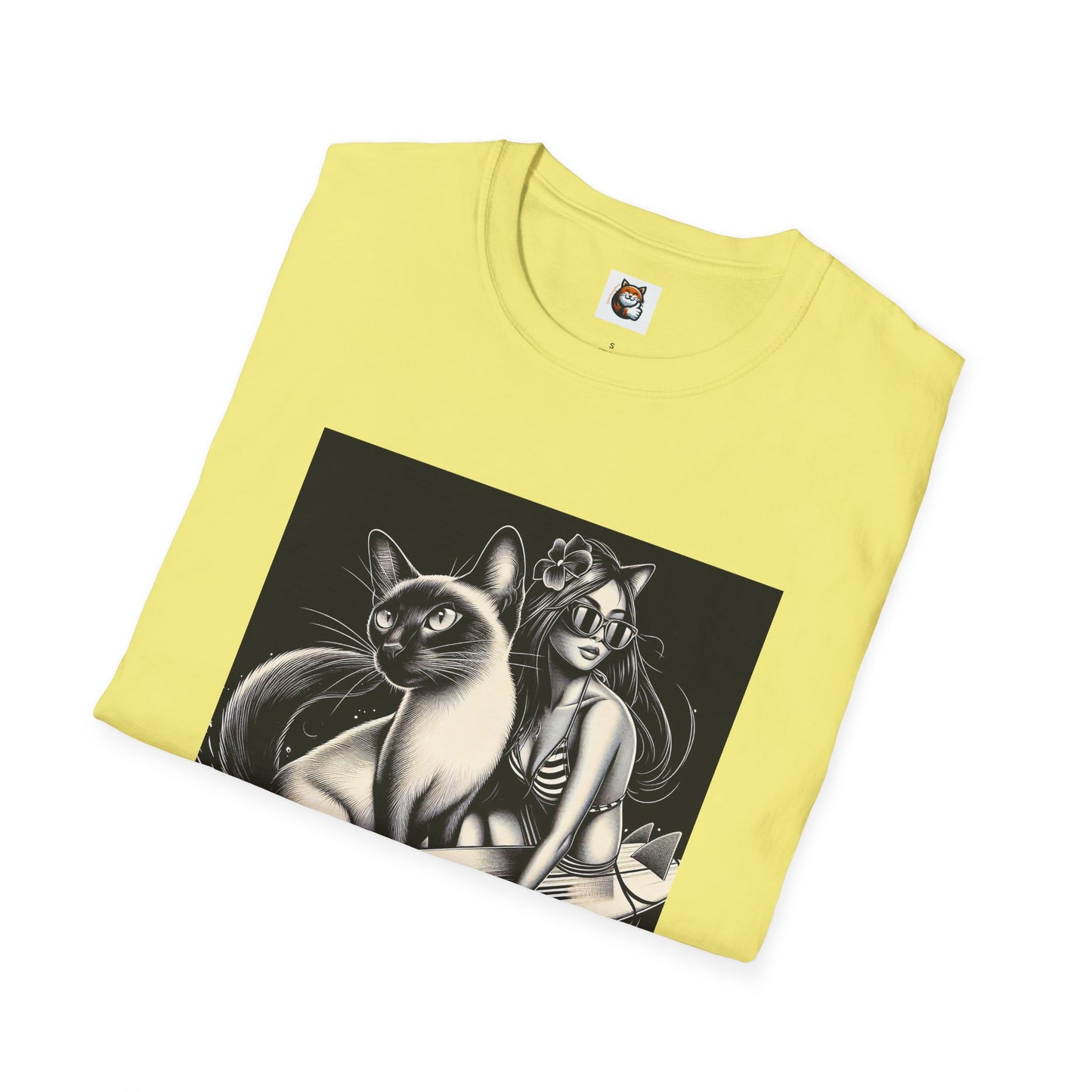 Siamese Cat surfing queen