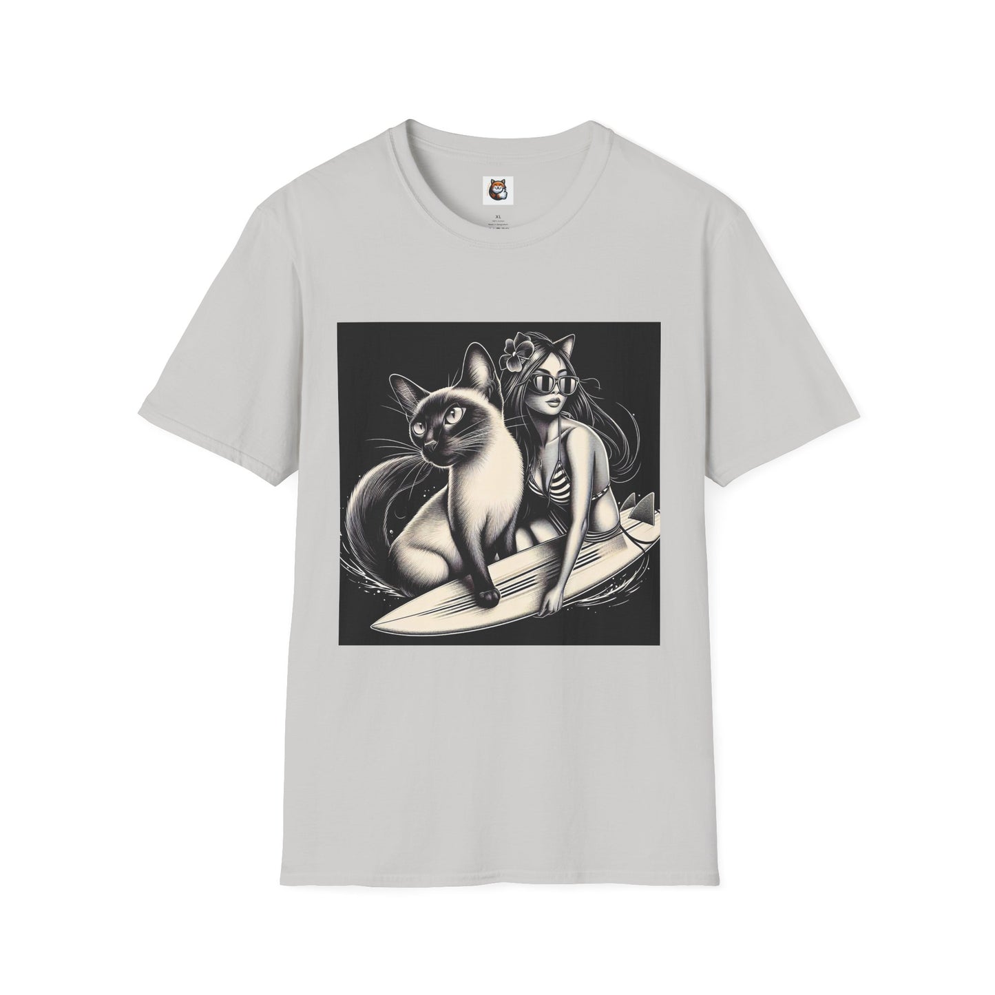 Siamese Cat surfing queen