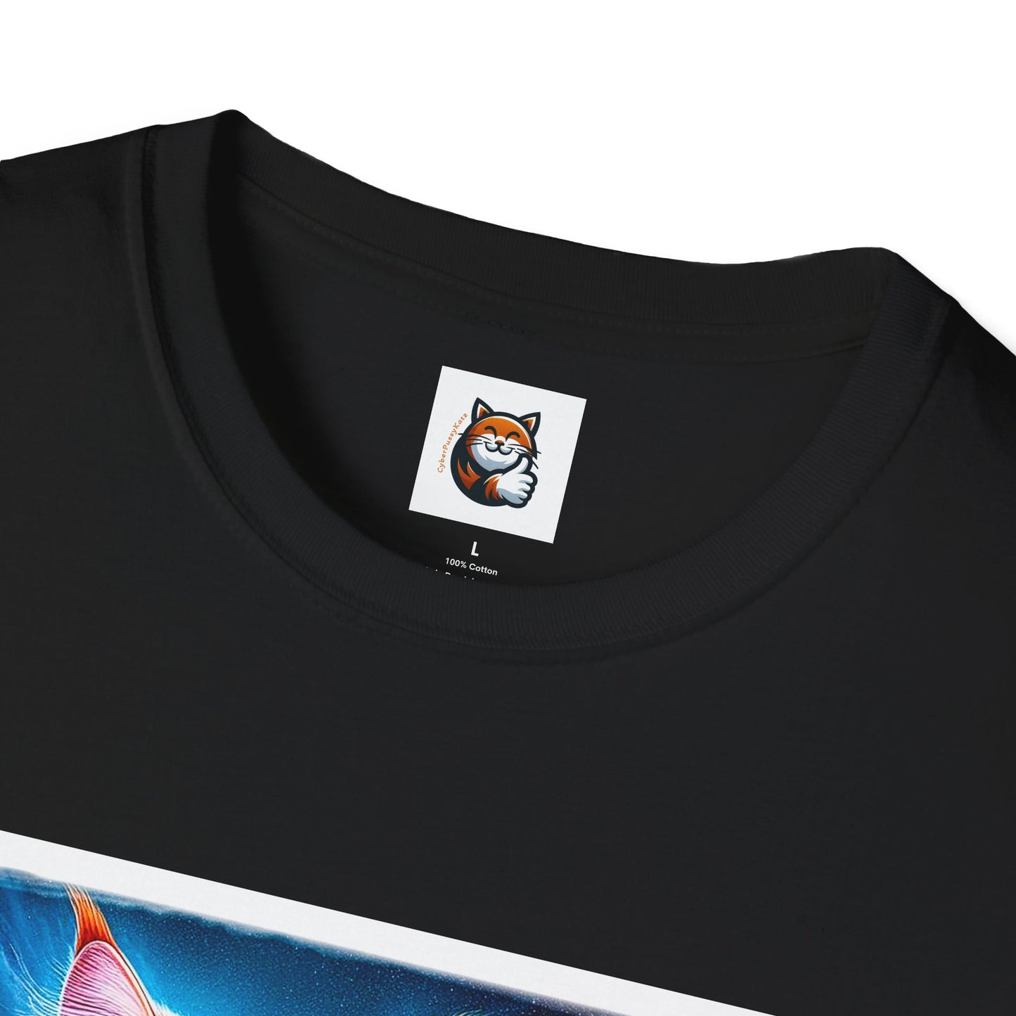 Wacky Maine Coon Unisex Softstyle T-Shirt