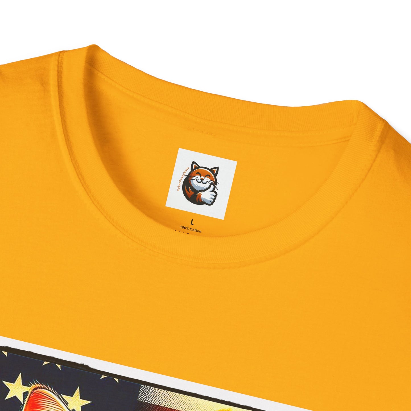 American Shorthair surfing Softstyle T-Shirt