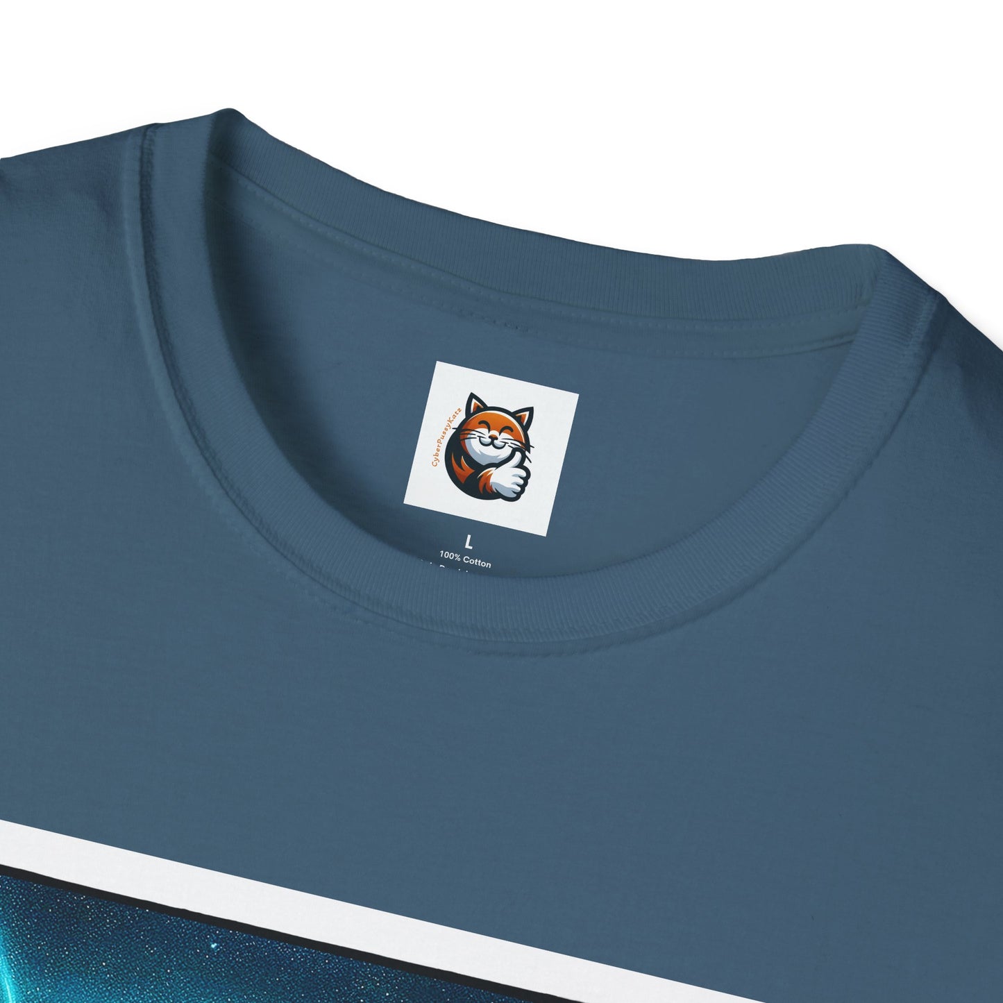 Wacky Maine Coon Unisex Softstyle T-Shirt