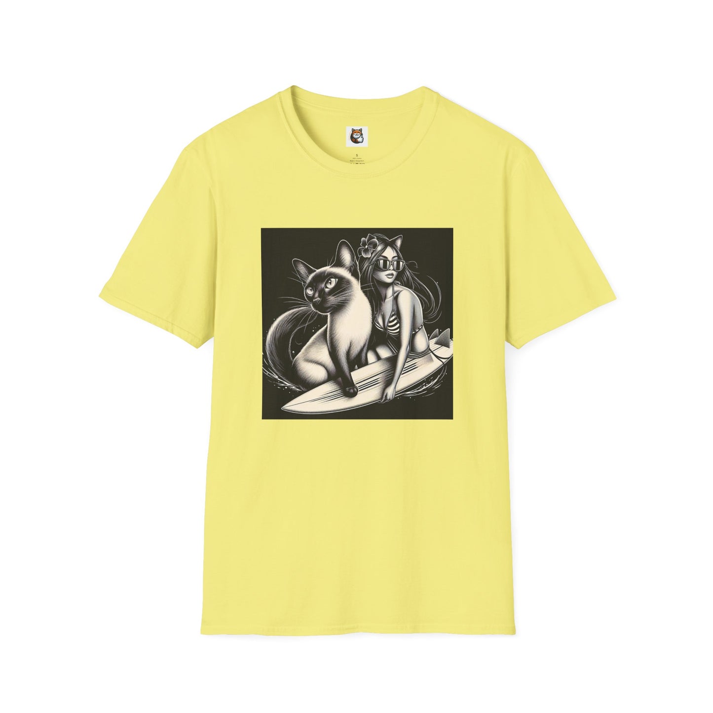 Siamese Cat surfing queen