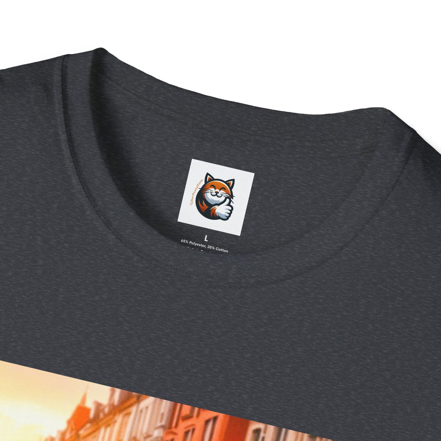 Scottish Fold tiny car T-Shirt