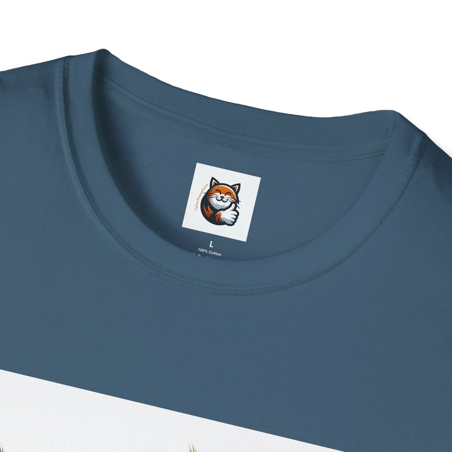 Wacky Maine Coon Unisex Softstyle T-Shirt
