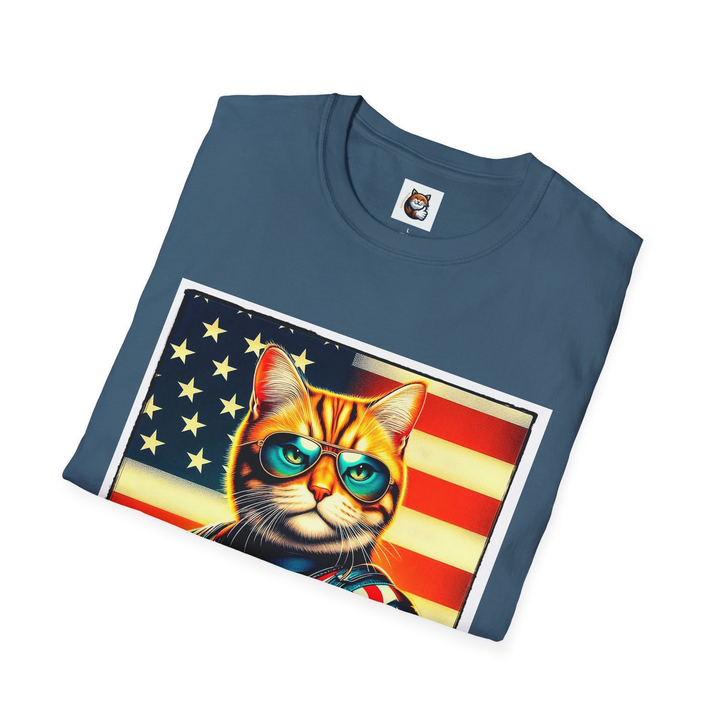 American Shorthair surfing Softstyle T-Shirt