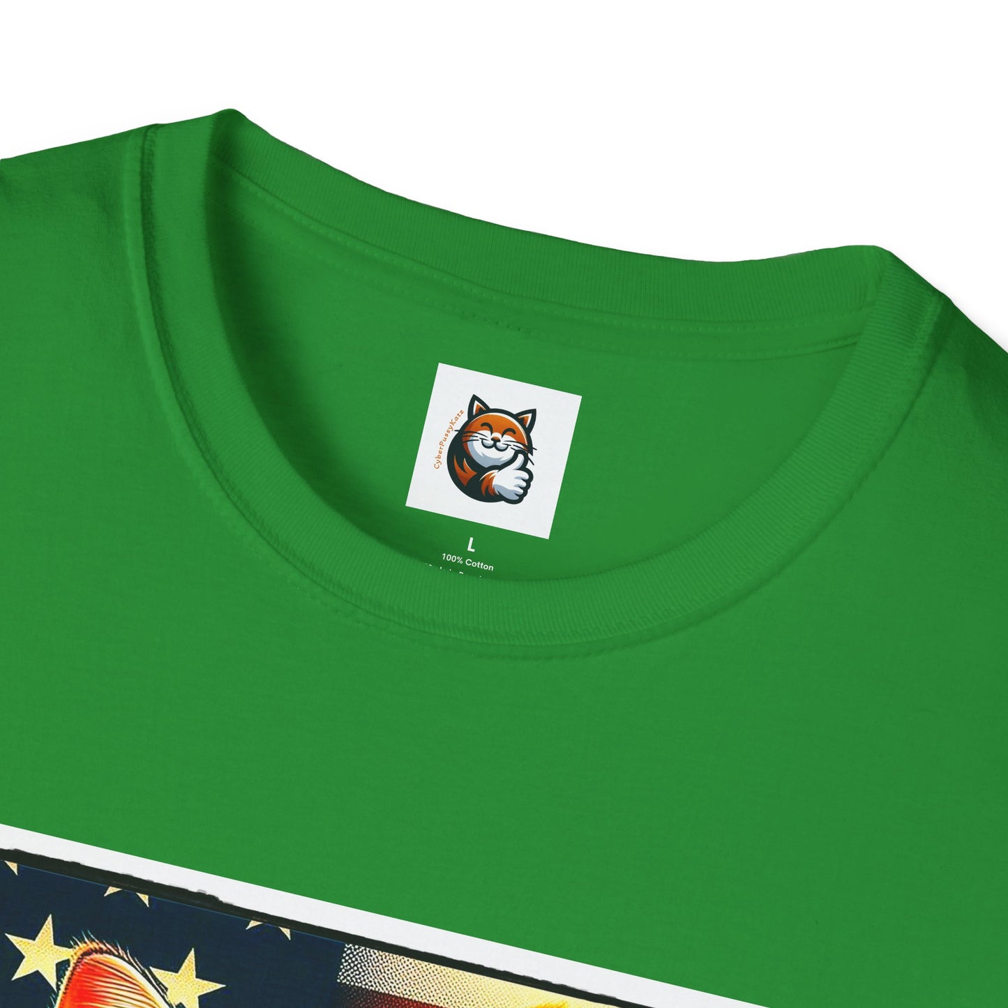 American Shorthair surfing Softstyle T-Shirt