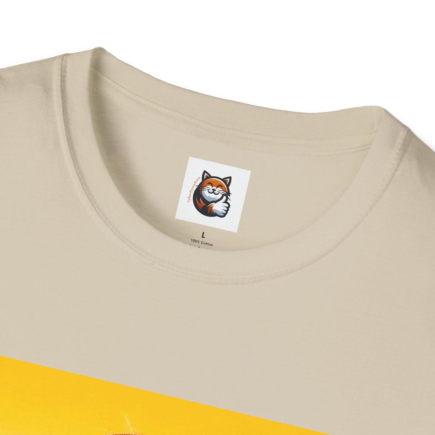 Scottish Fold Cat surfer queen T-Shirt