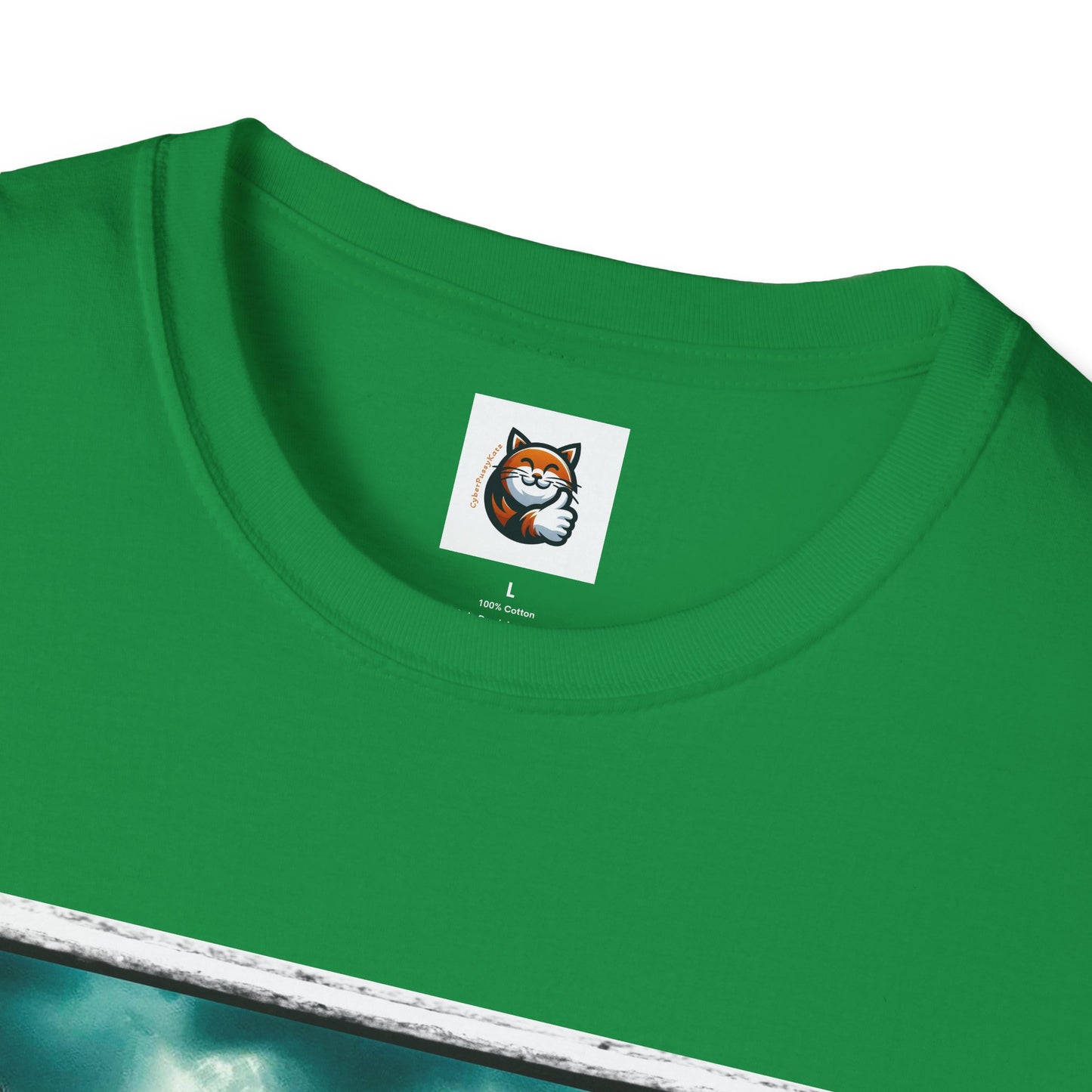 Wacky Maine Coon Unisex Softstyle T-Shirt