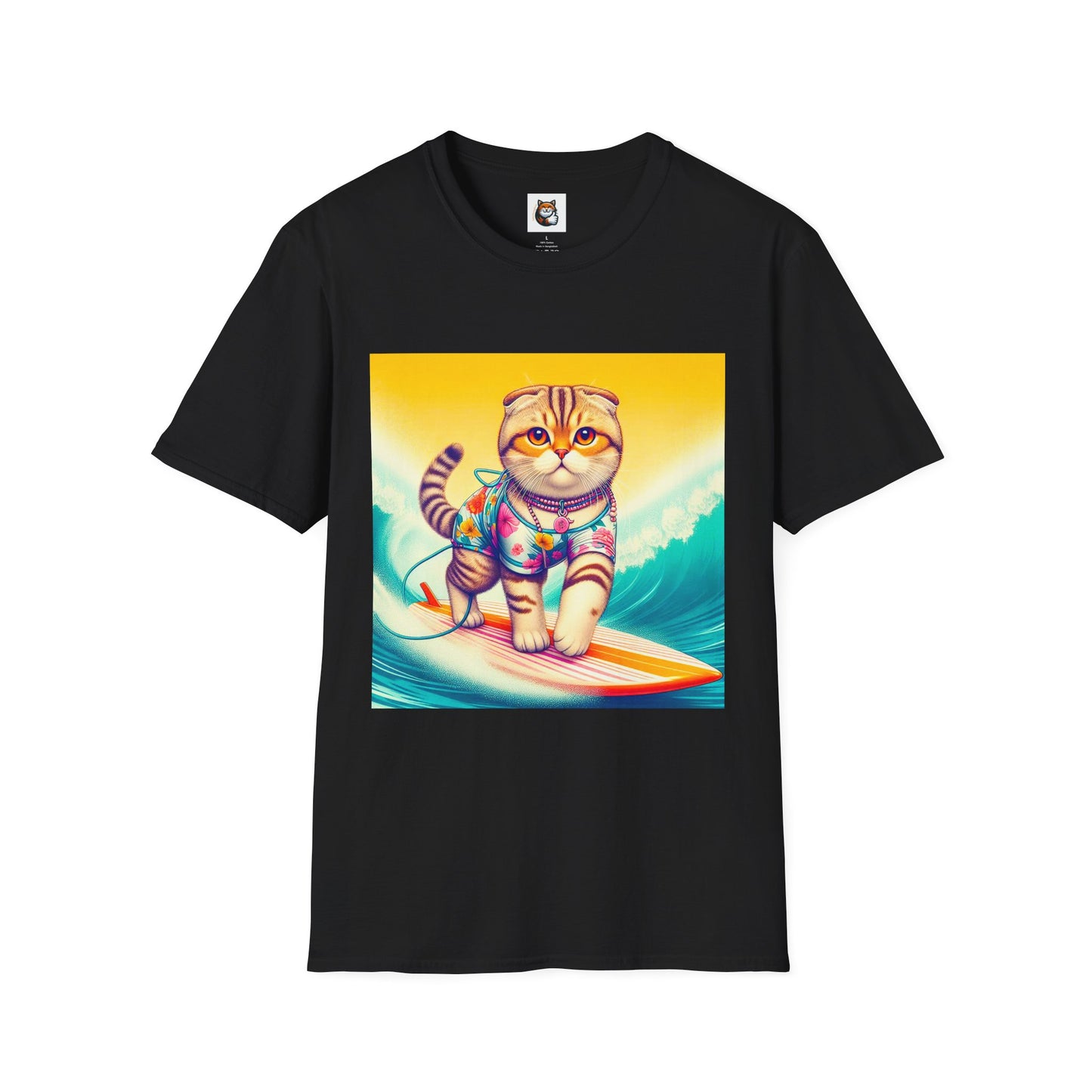 Scottish Fold Cat surfer queen T-Shirt