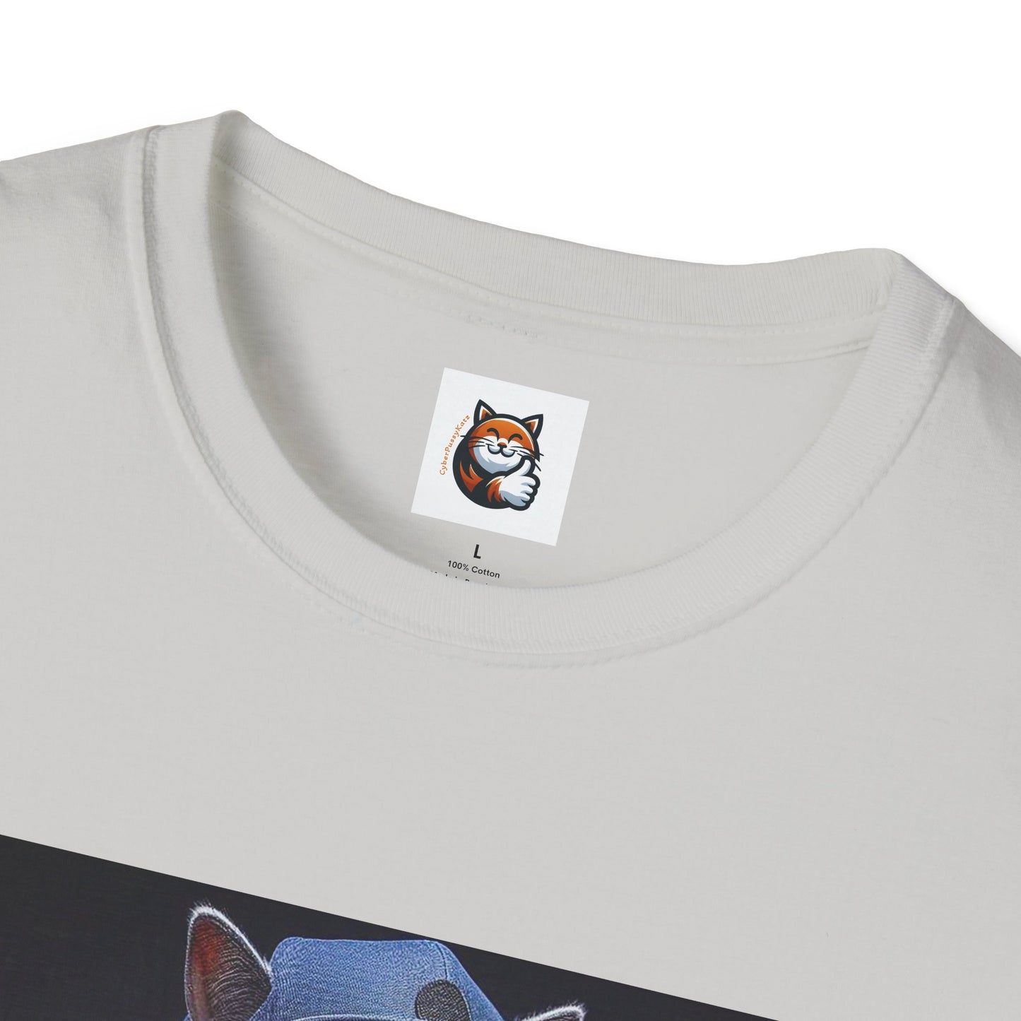 Russian Blue Cat arm day  T-Shirt