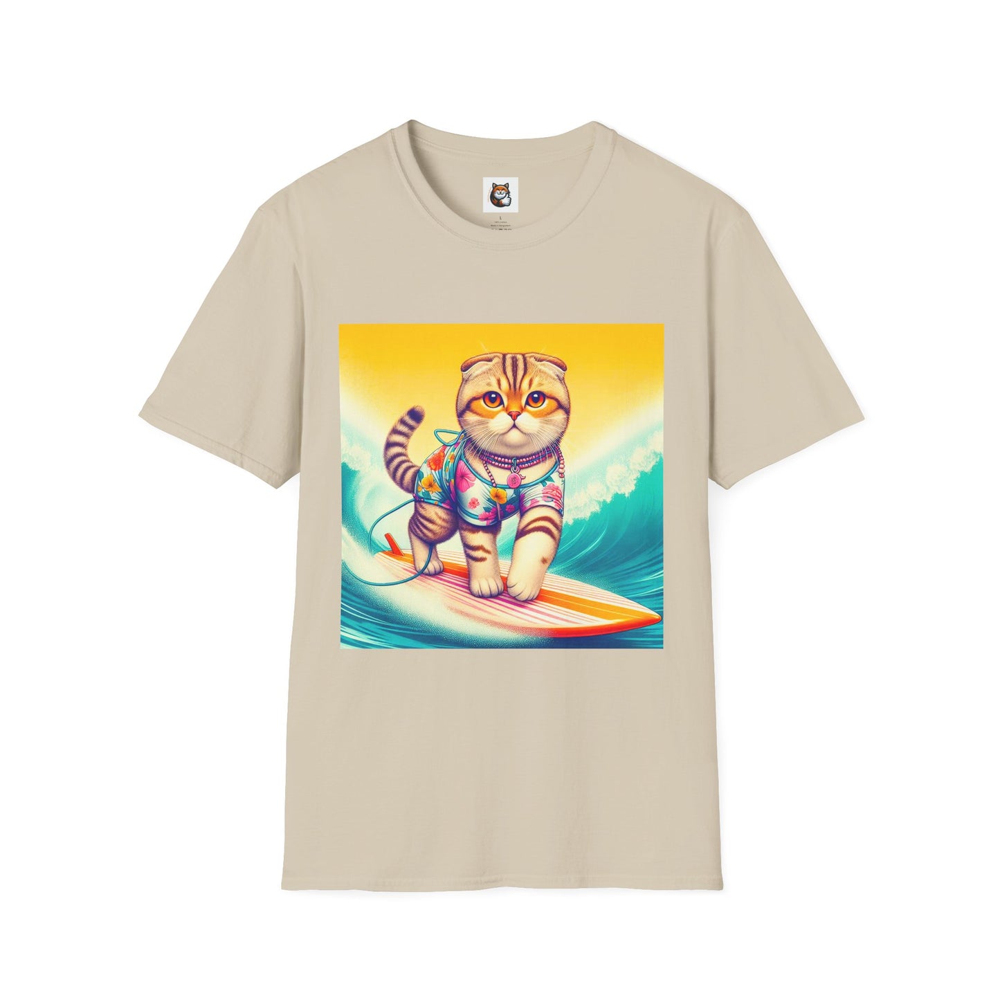 Scottish Fold Cat surfer queen T-Shirt