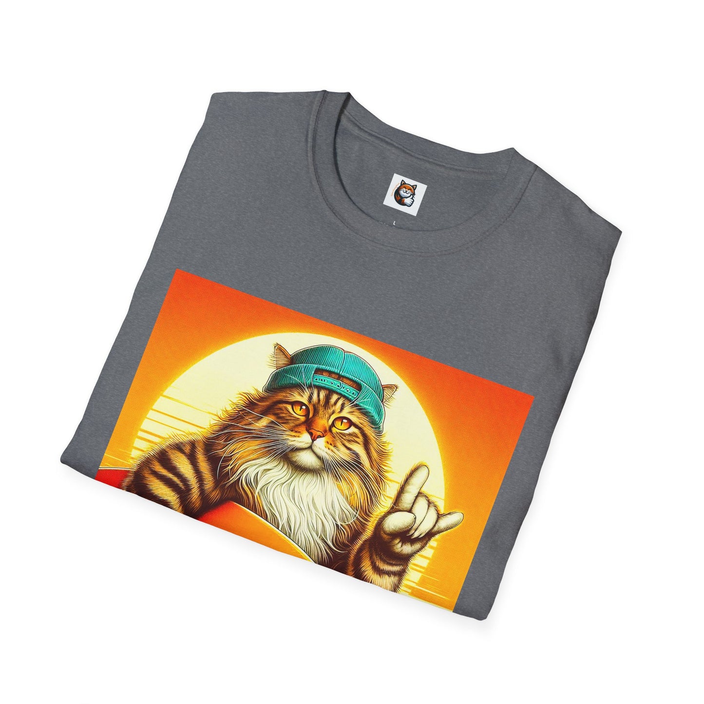 Siberian Cat surfer