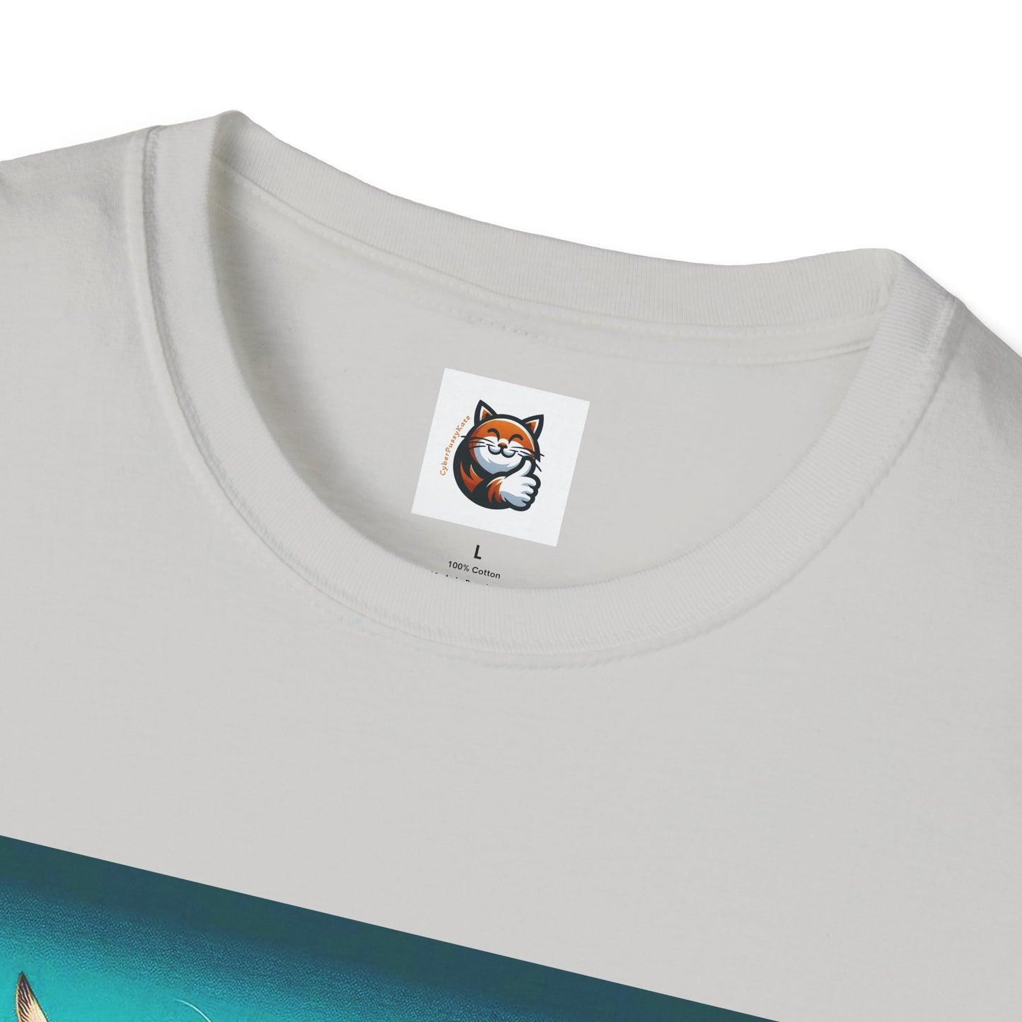 Scottish Fold Cat waves T-Shirt