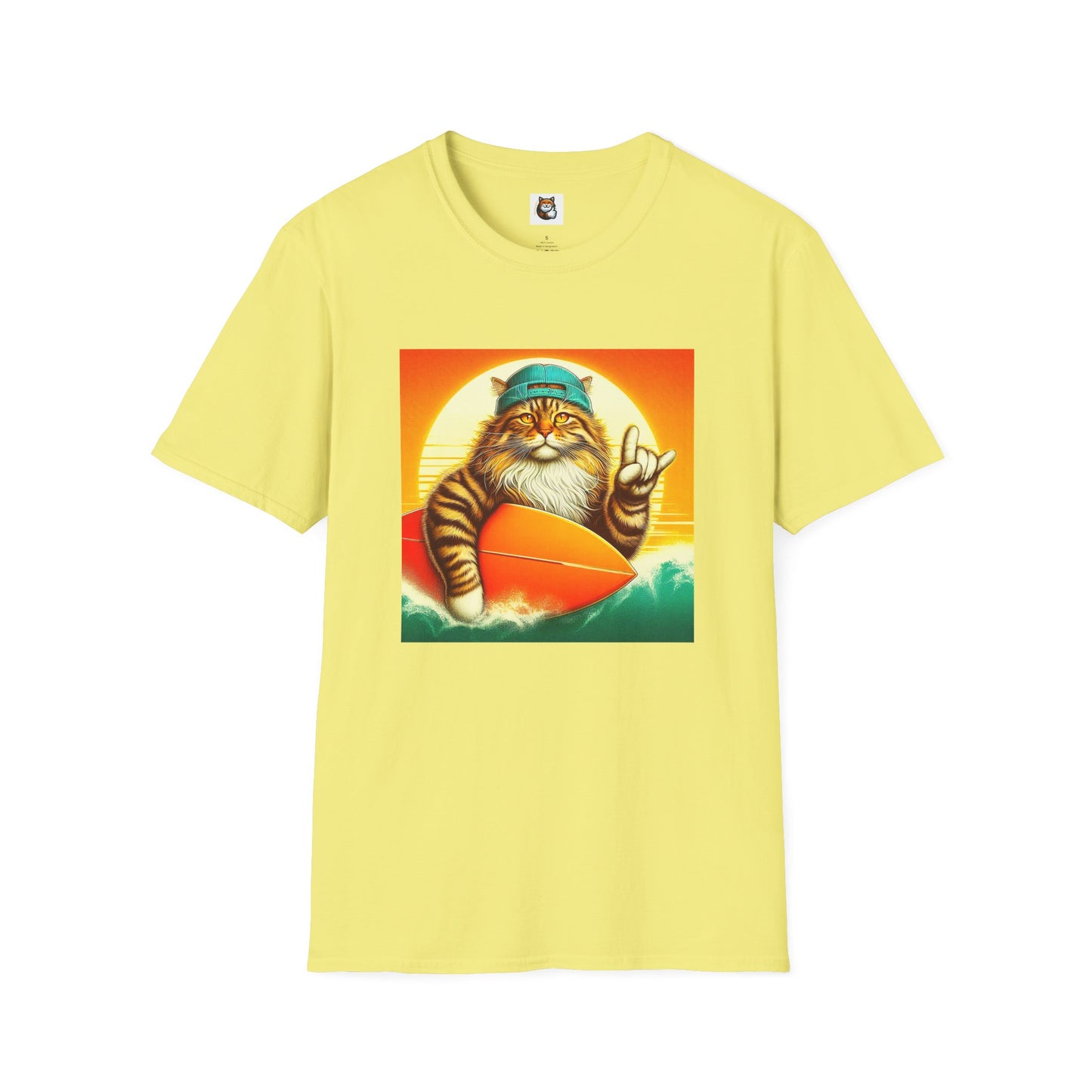 Siberian Cat surfer