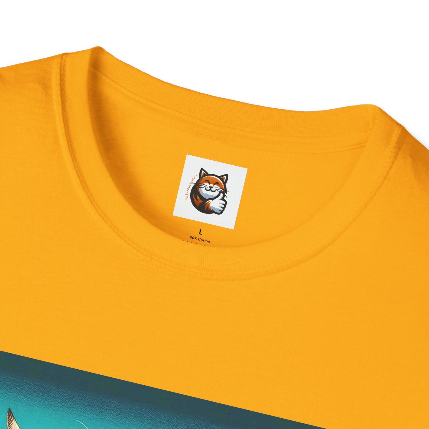 Scottish Fold Cat waves T-Shirt