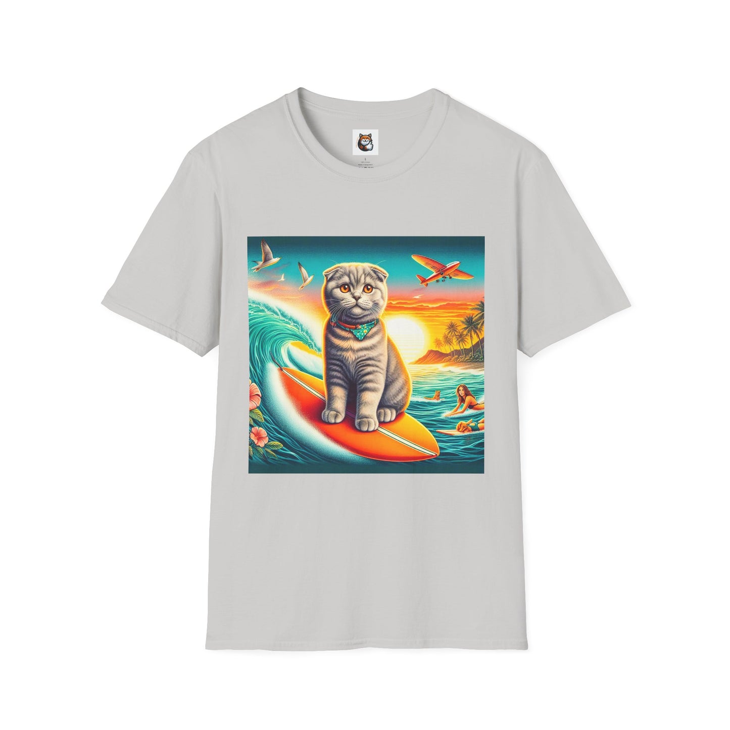 Scottish Fold Cat waves T-Shirt