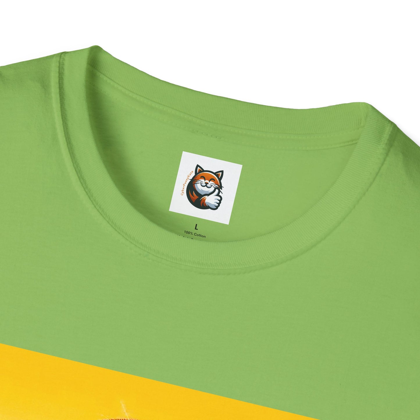 Scottish Fold Cat surfer queen T-Shirt
