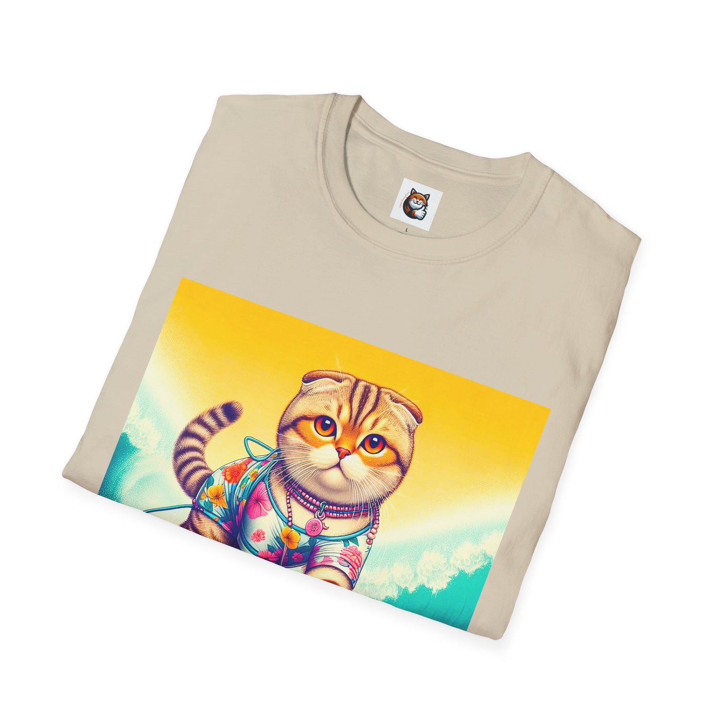Scottish Fold Cat surfer queen T-Shirt