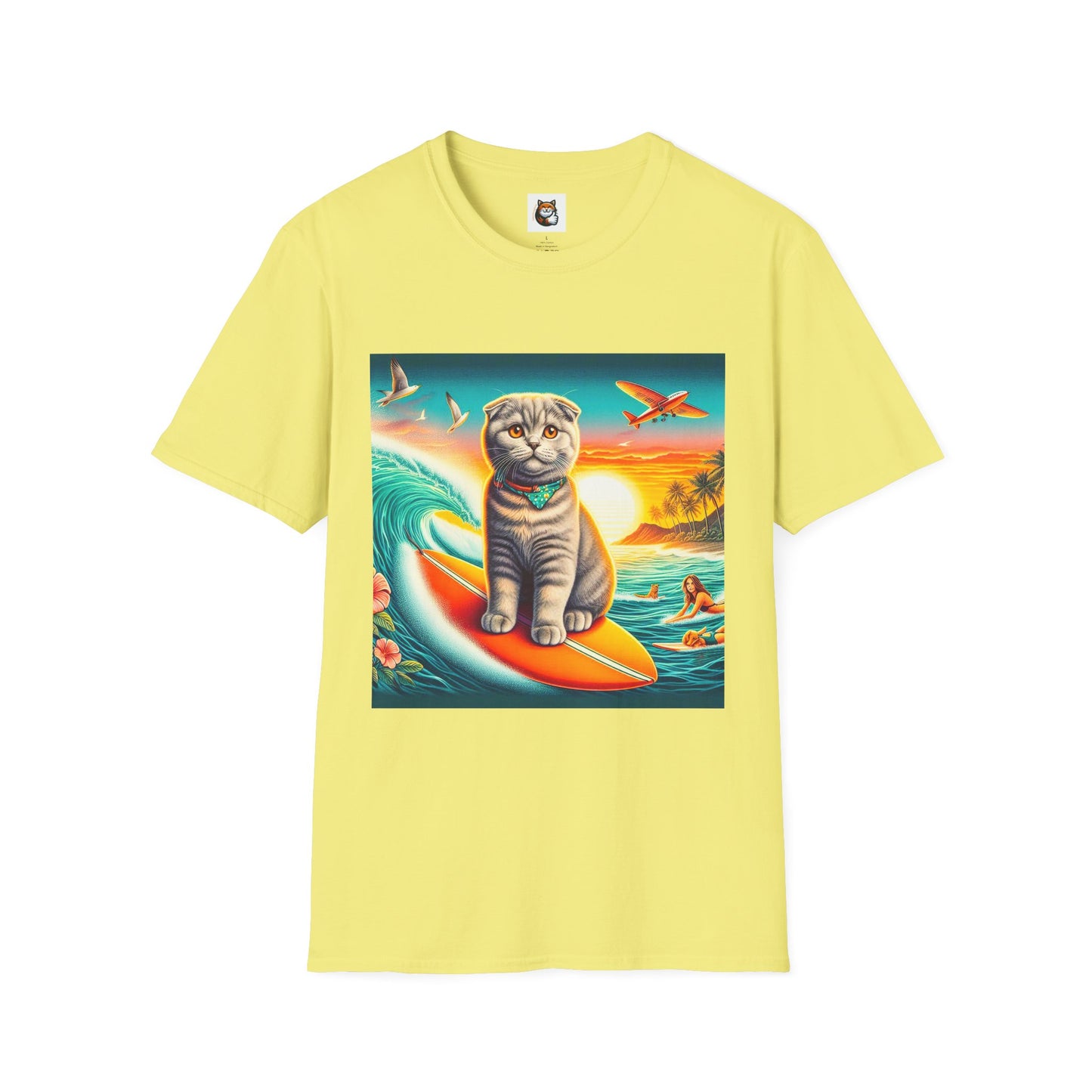 Scottish Fold Cat waves T-Shirt
