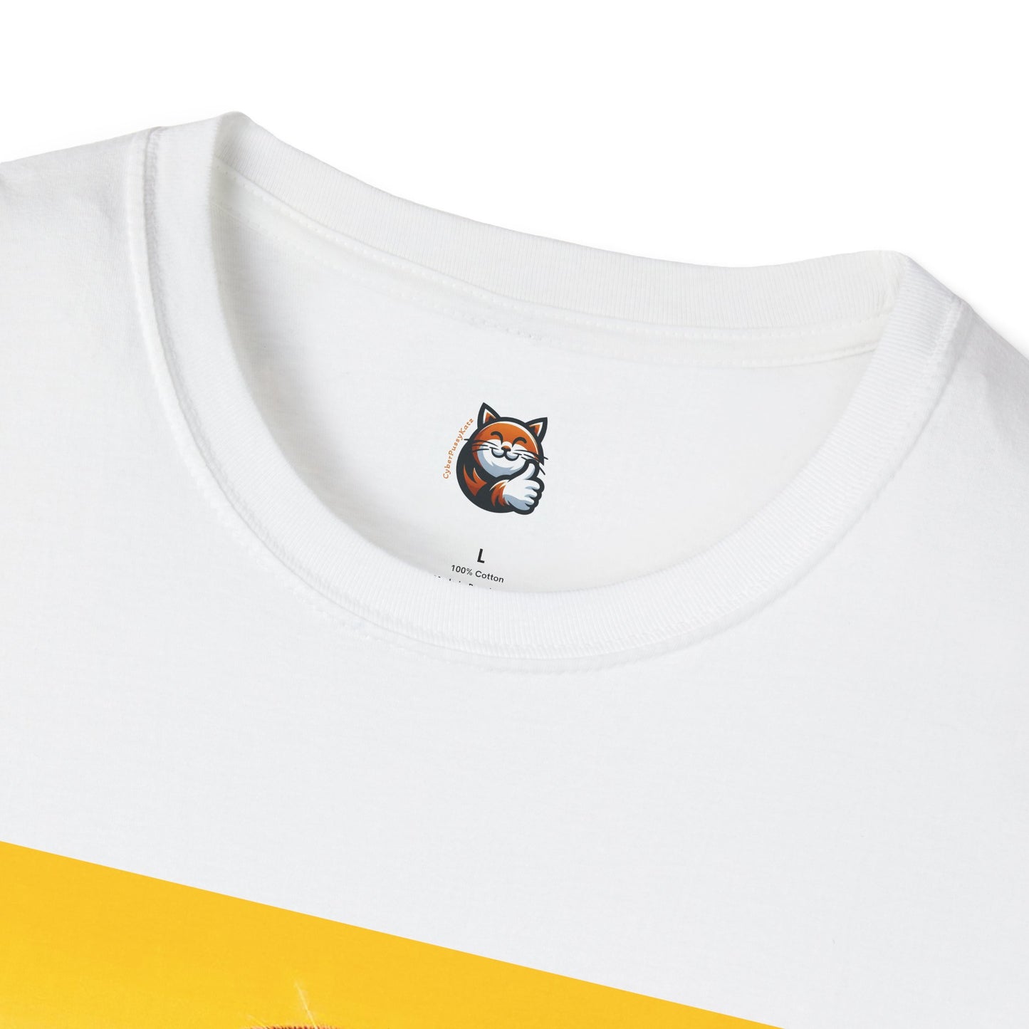 Scottish Fold Cat surfer queen T-Shirt