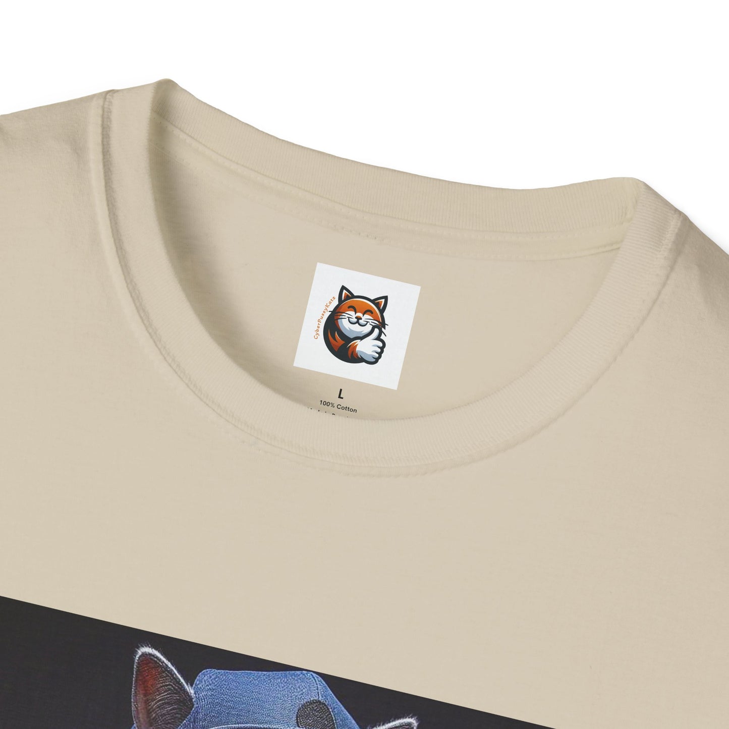 Russian Blue Cat arm day  T-Shirt