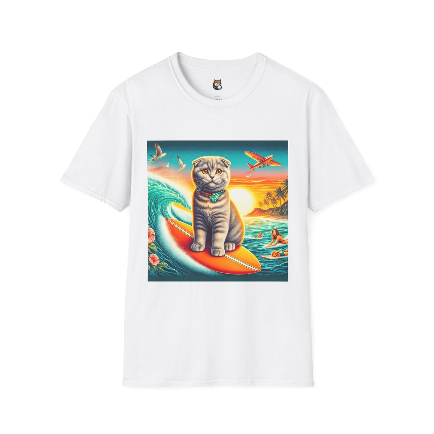 Scottish Fold Cat waves T-Shirt