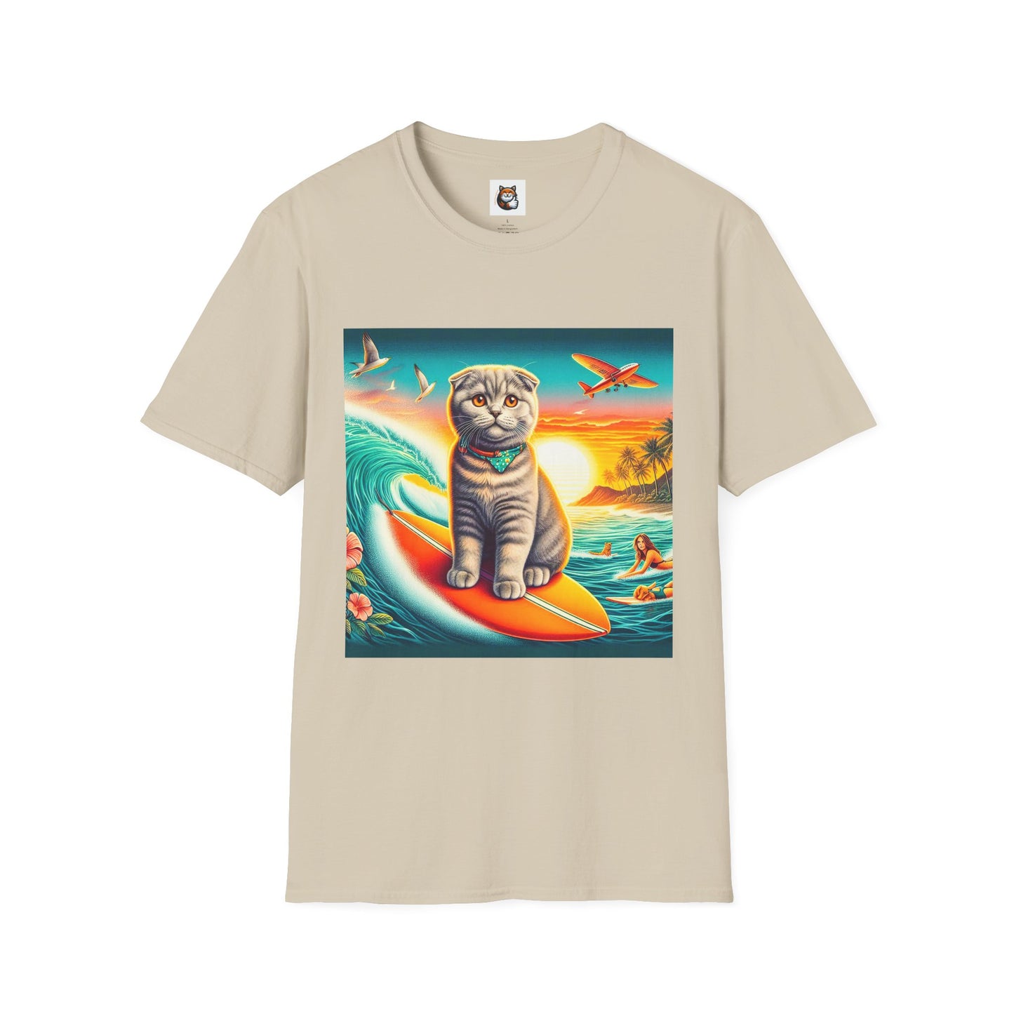 Scottish Fold Cat waves T-Shirt