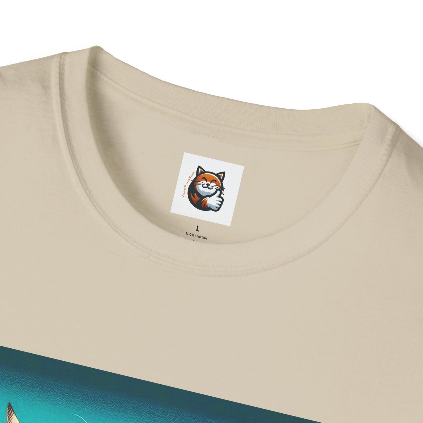 Scottish Fold Cat waves T-Shirt