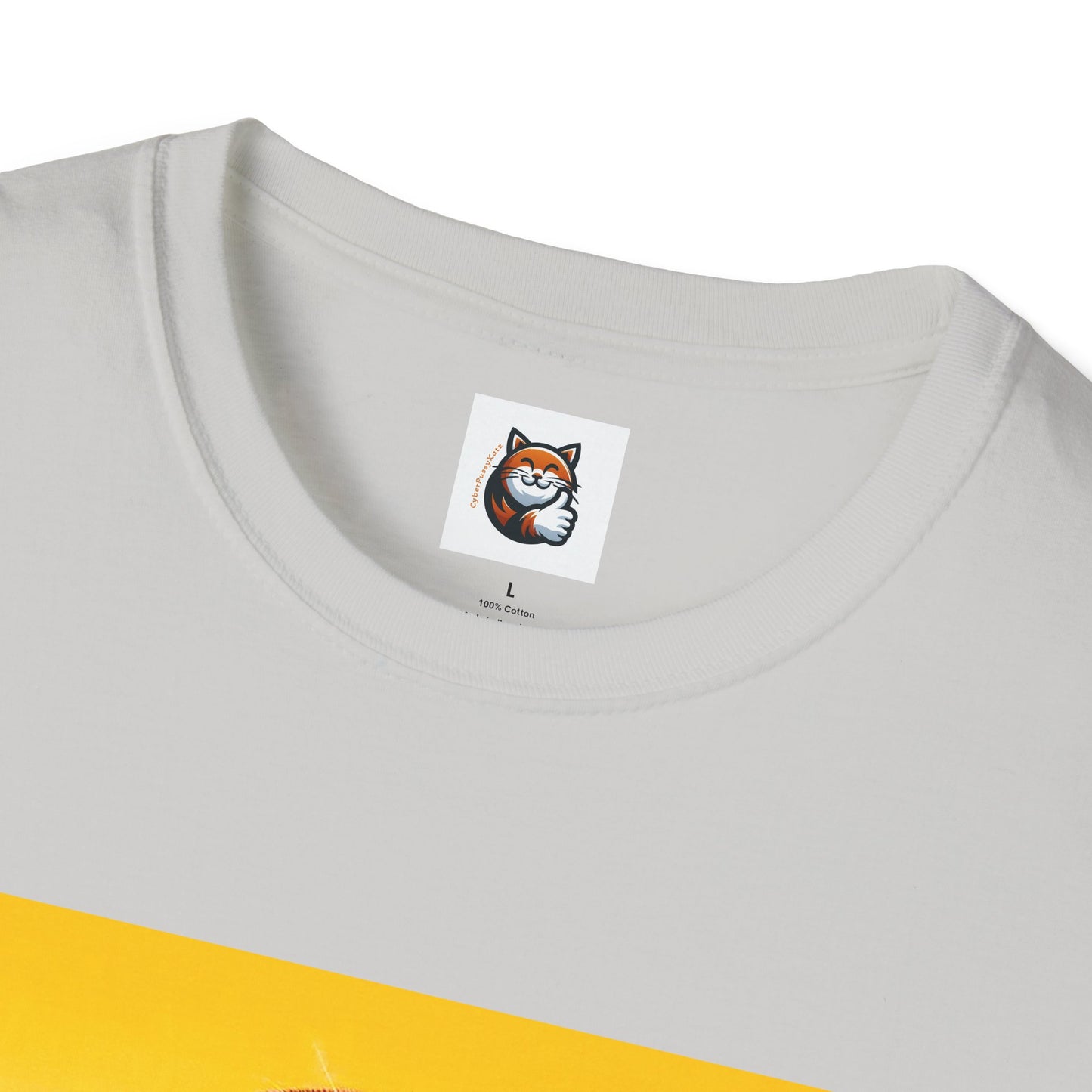Scottish Fold Cat surfer queen T-Shirt