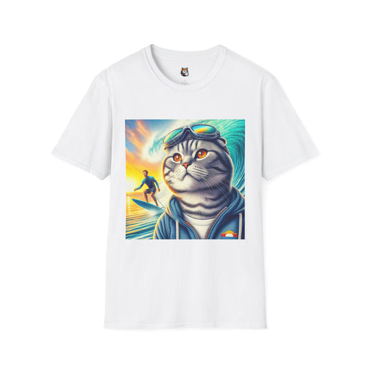Scottish Fold Cat surfing cutie  T-Shirt