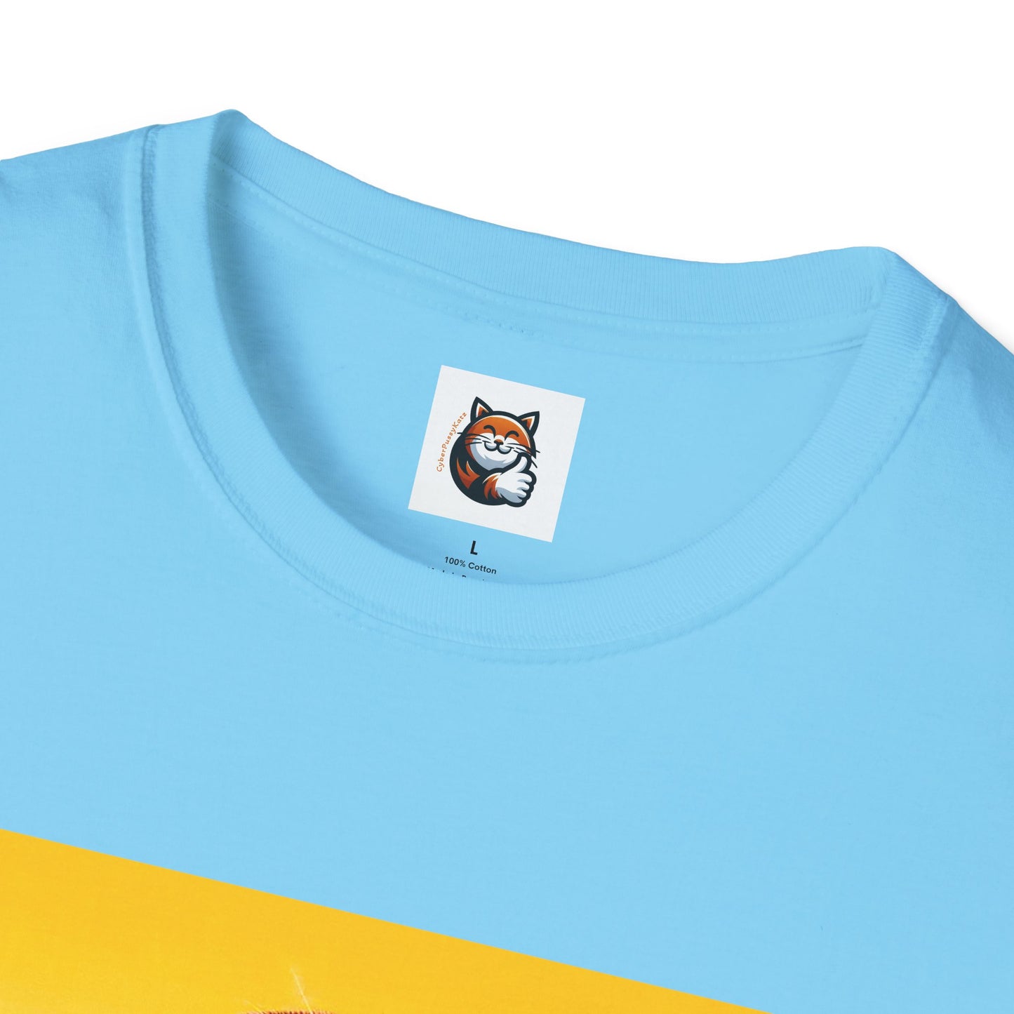 Scottish Fold Cat surfer queen T-Shirt