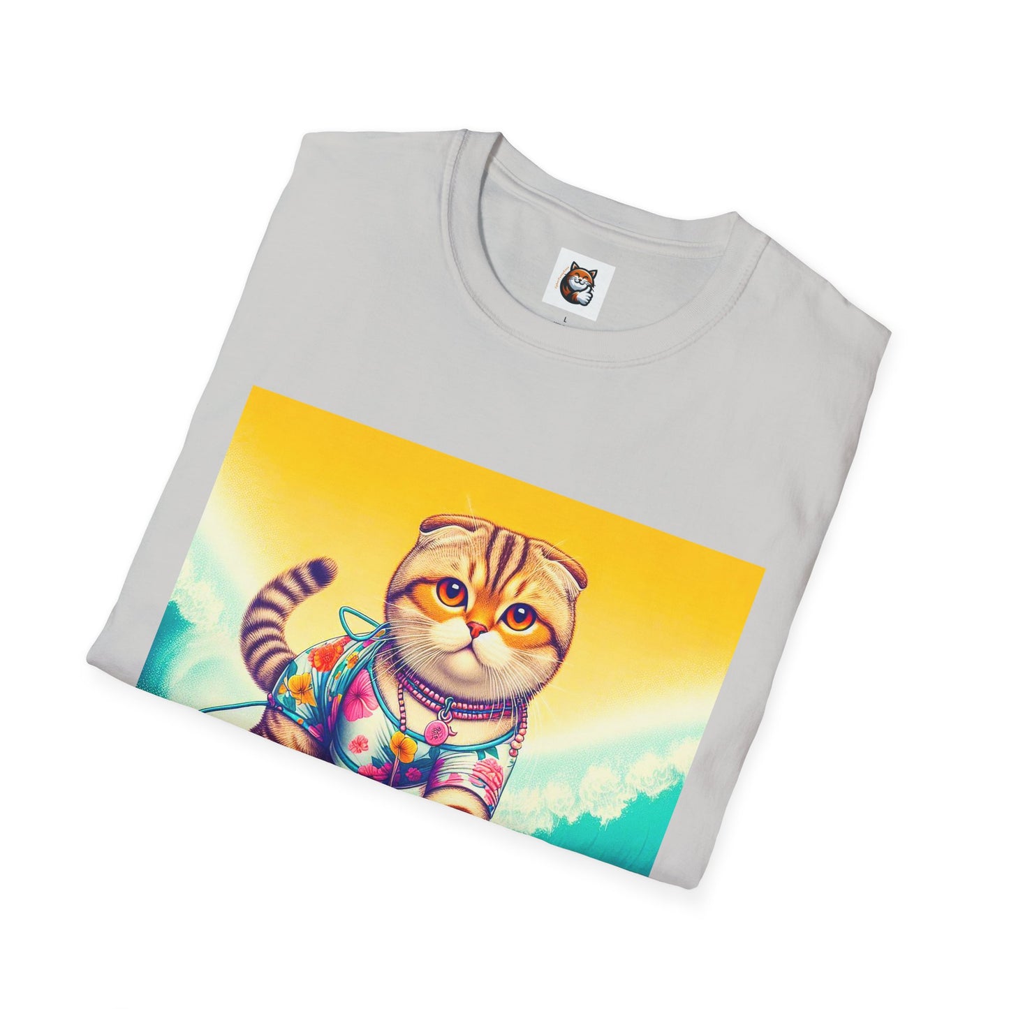 Scottish Fold Cat surfer queen T-Shirt