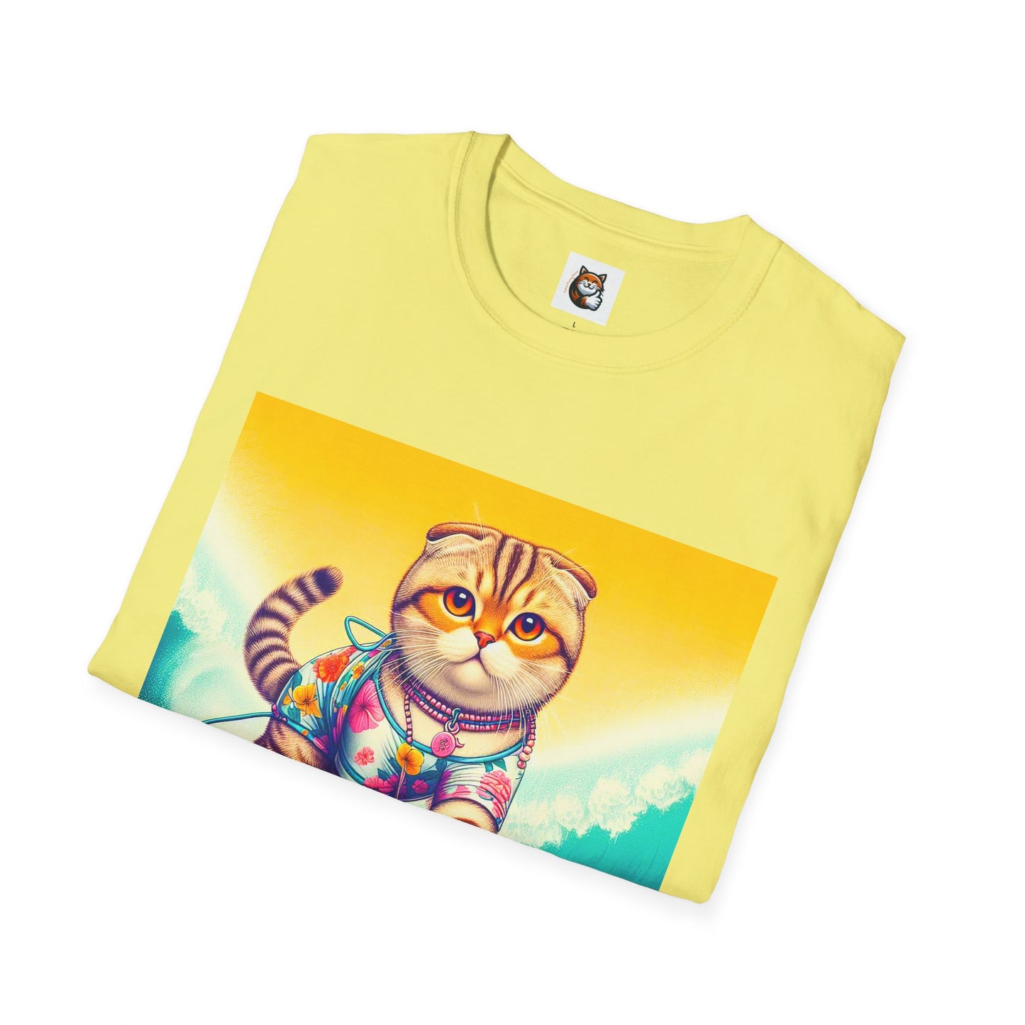 Scottish Fold Cat surfer queen T-Shirt