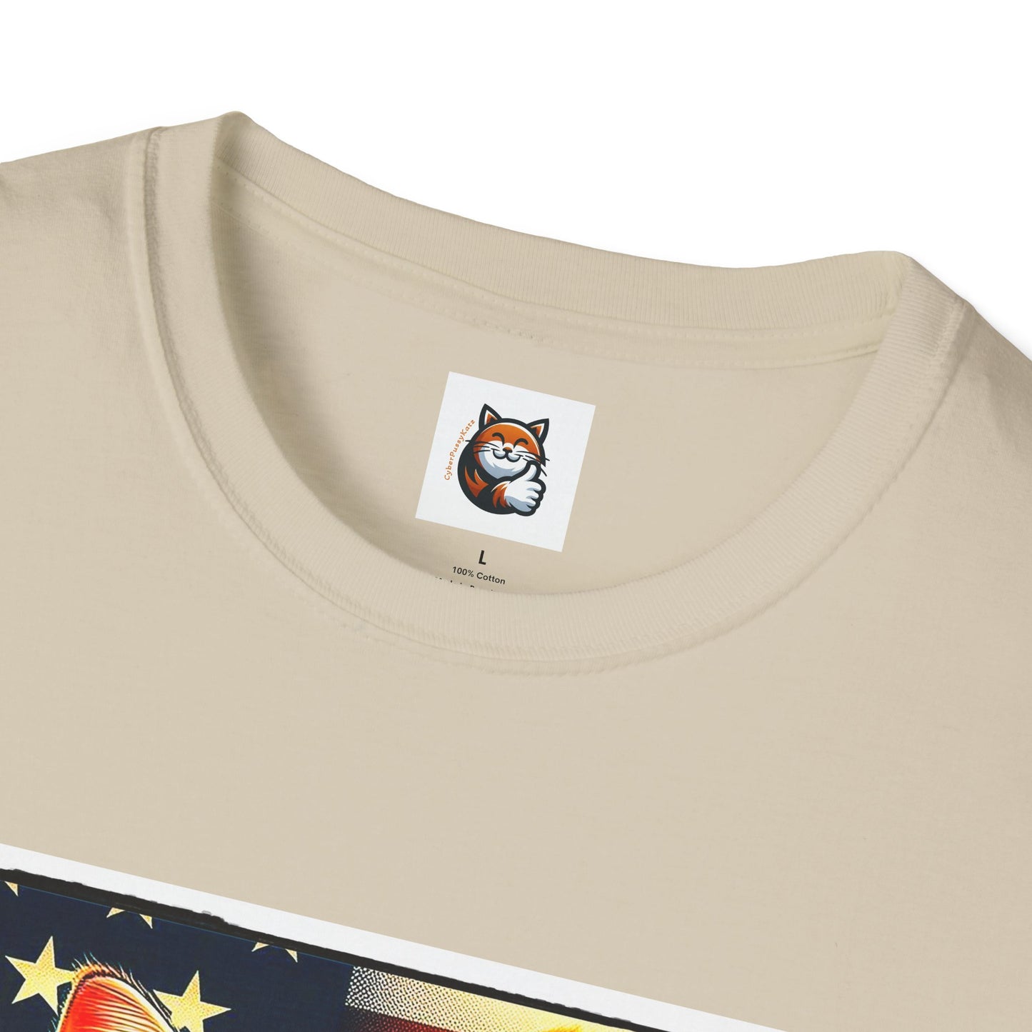 American Shorthair surfing Softstyle T-Shirt