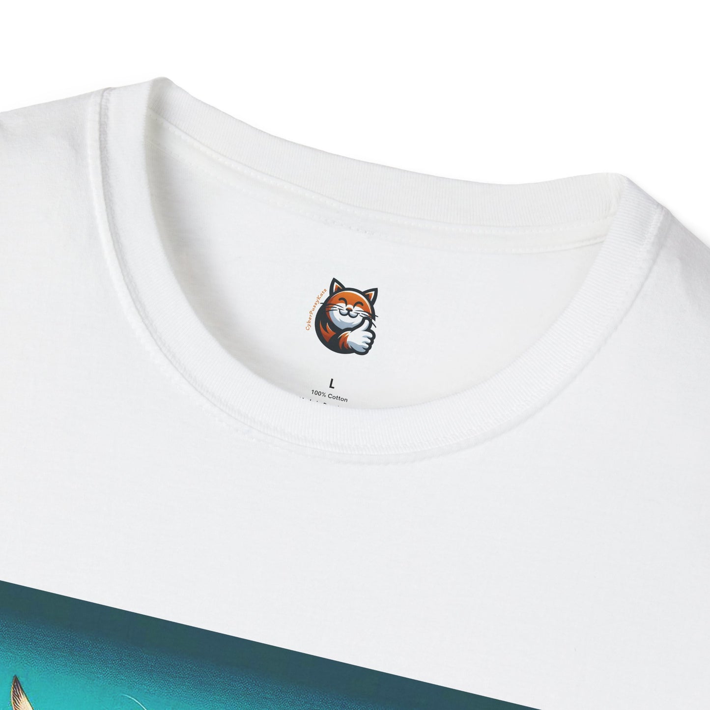 Scottish Fold Cat waves T-Shirt